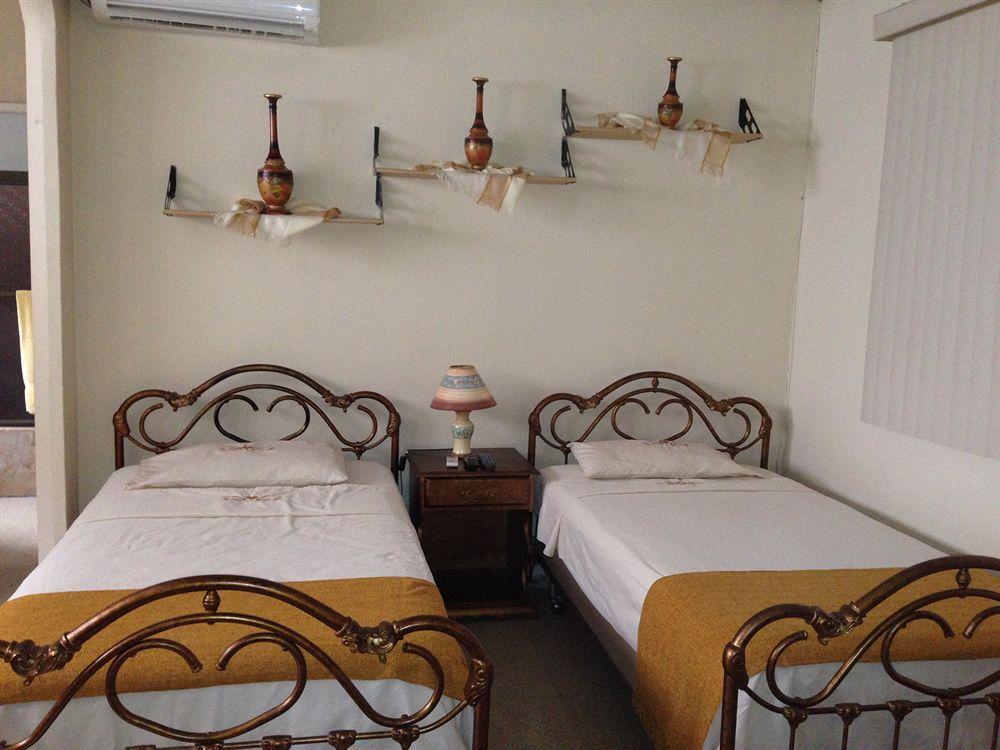 El Patio Suites II Гуаякіль Екстер'єр фото