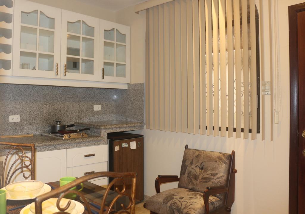 El Patio Suites II Гуаякіль Екстер'єр фото